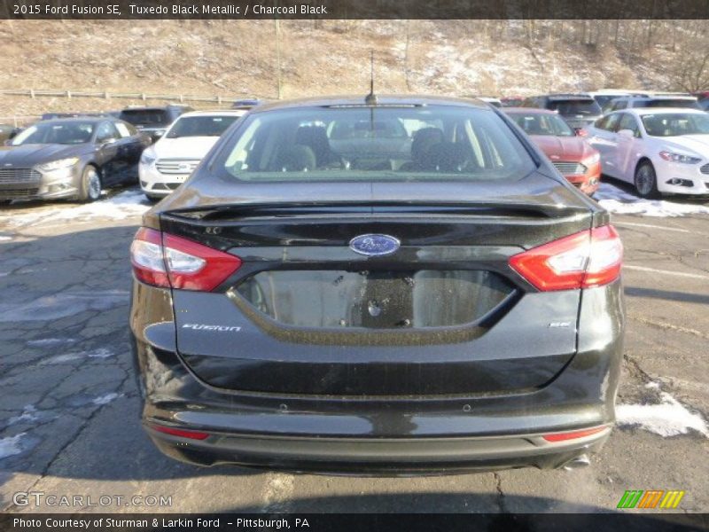 Tuxedo Black Metallic / Charcoal Black 2015 Ford Fusion SE