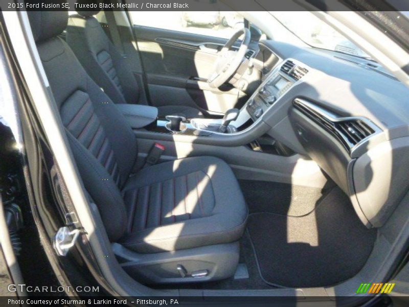 Tuxedo Black Metallic / Charcoal Black 2015 Ford Fusion SE