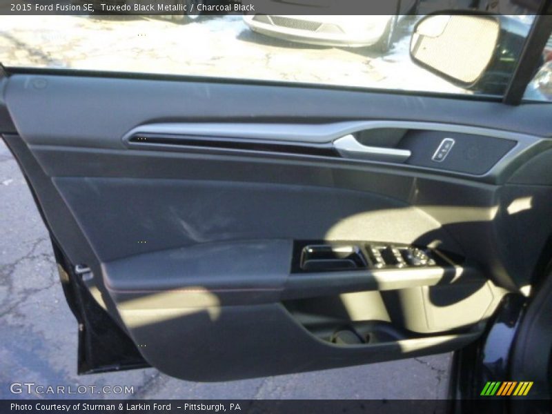 Tuxedo Black Metallic / Charcoal Black 2015 Ford Fusion SE