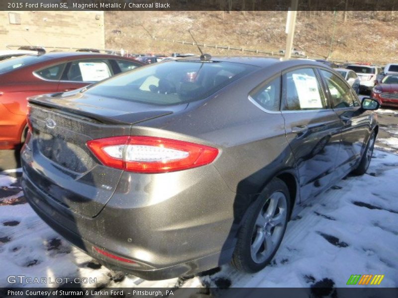 Magnetic Metallic / Charcoal Black 2015 Ford Fusion SE