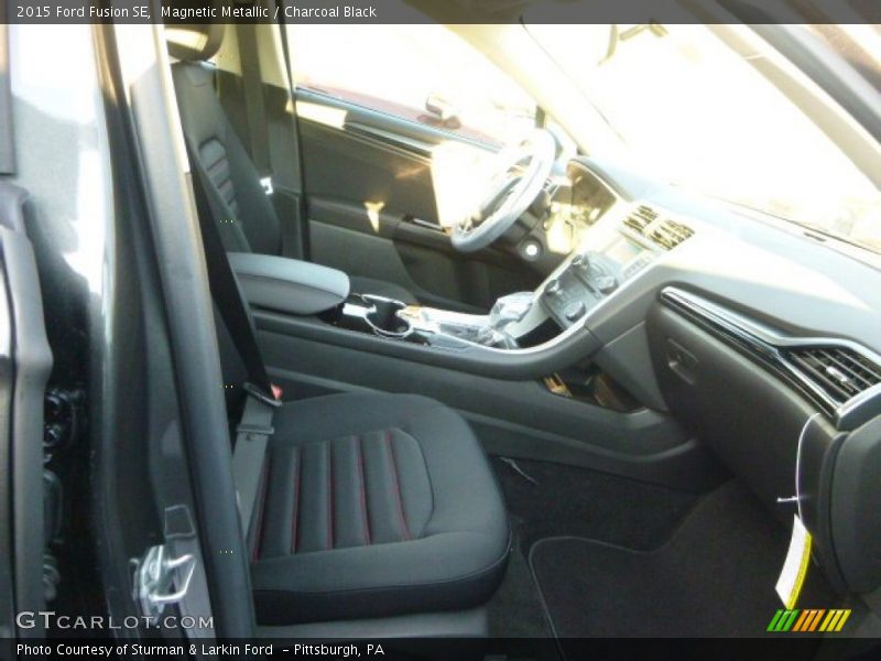 Magnetic Metallic / Charcoal Black 2015 Ford Fusion SE