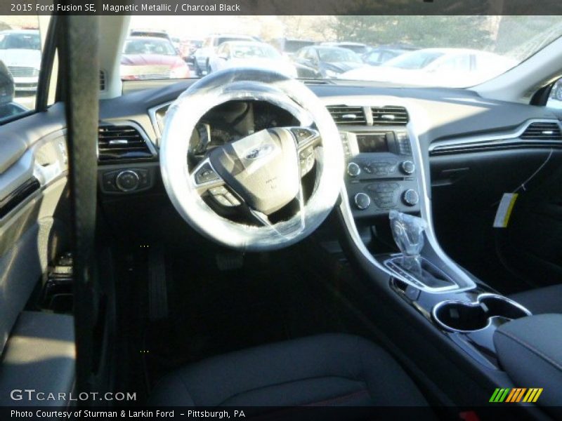 Magnetic Metallic / Charcoal Black 2015 Ford Fusion SE