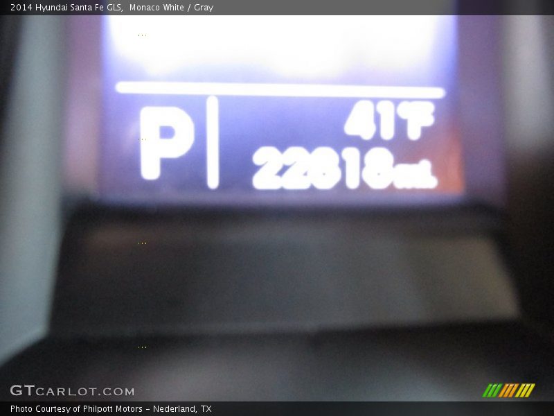 Monaco White / Gray 2014 Hyundai Santa Fe GLS