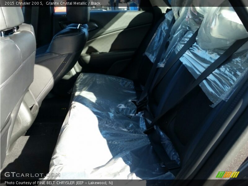 Granite Crystal Metallic / Black 2015 Chrysler 200 S