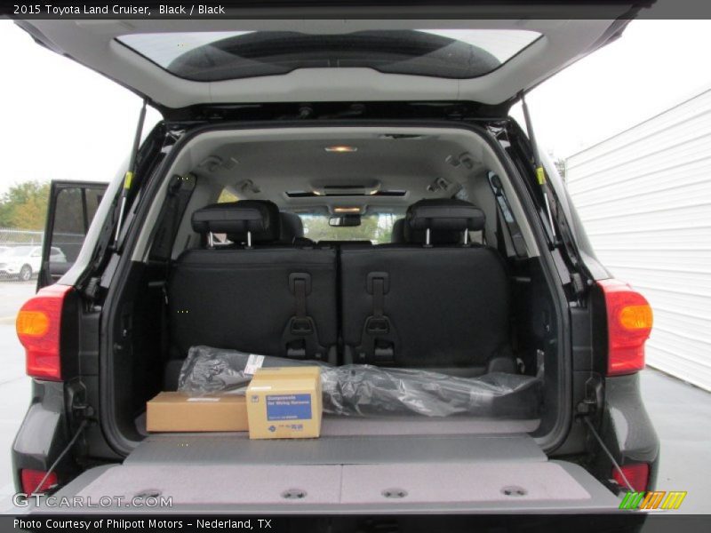  2015 Land Cruiser  Trunk