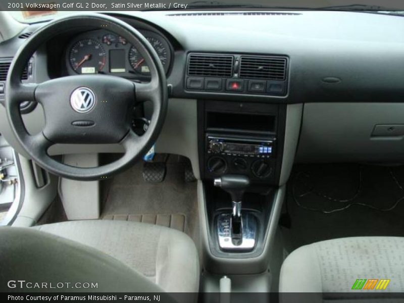 Satin Silver Metallic / Grey 2001 Volkswagen Golf GL 2 Door