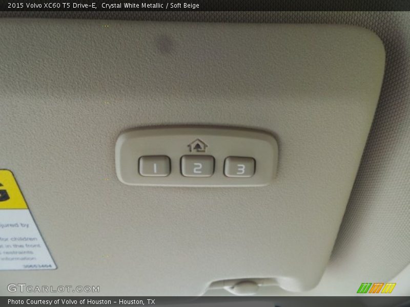 Crystal White Metallic / Soft Beige 2015 Volvo XC60 T5 Drive-E