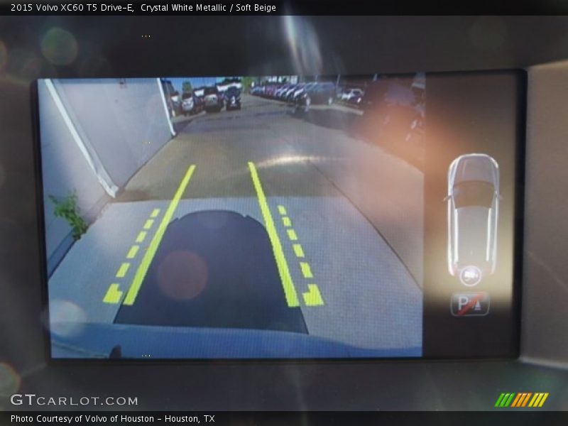 Crystal White Metallic / Soft Beige 2015 Volvo XC60 T5 Drive-E