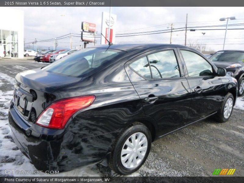 Super Black / Charcoal 2015 Nissan Versa 1.6 S Sedan