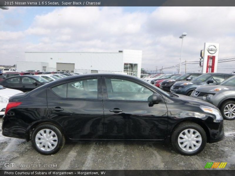 Super Black / Charcoal 2015 Nissan Versa 1.6 S Sedan