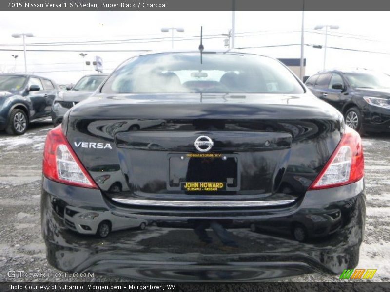 Super Black / Charcoal 2015 Nissan Versa 1.6 S Sedan