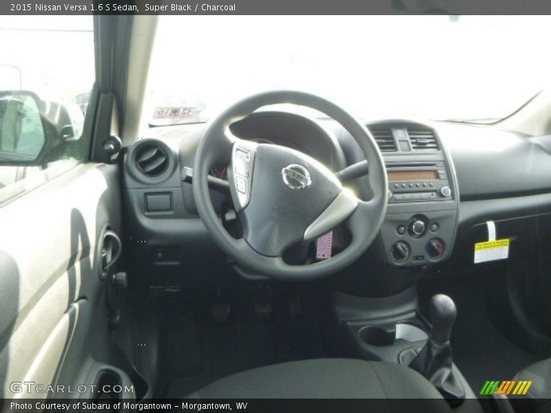 Super Black / Charcoal 2015 Nissan Versa 1.6 S Sedan