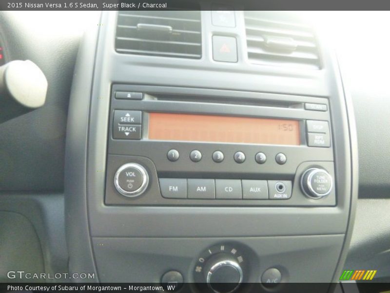 Super Black / Charcoal 2015 Nissan Versa 1.6 S Sedan