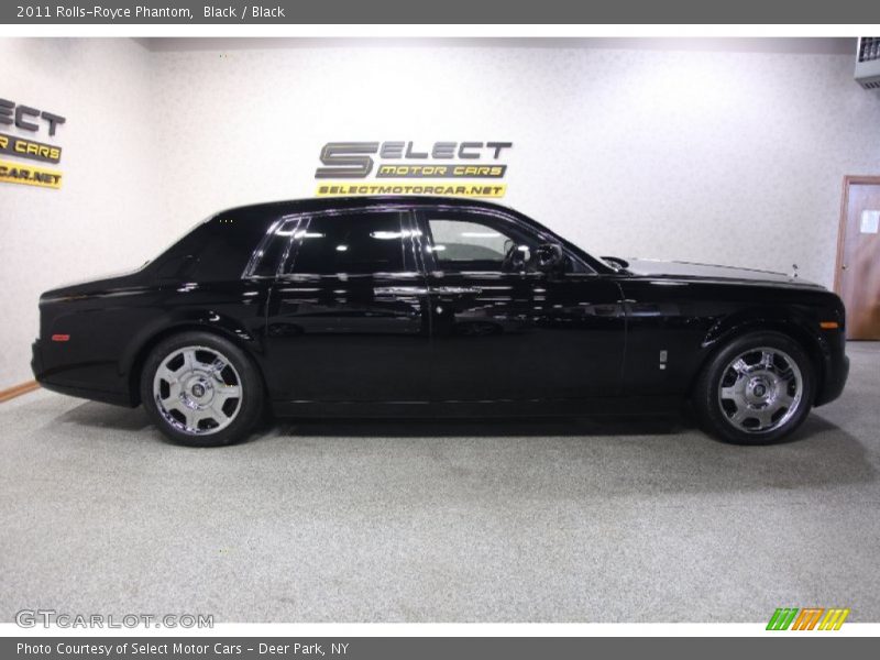 Black / Black 2011 Rolls-Royce Phantom