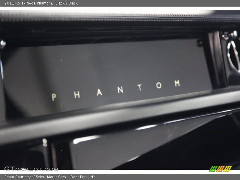Black / Black 2011 Rolls-Royce Phantom
