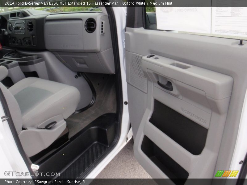Oxford White / Medium Flint 2014 Ford E-Series Van E350 XLT Extended 15 Passenger Van