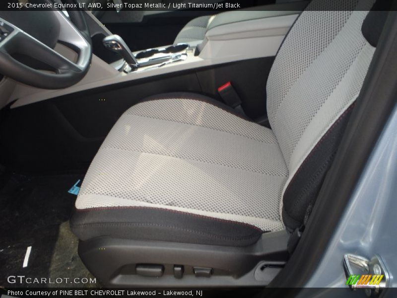 Silver Topaz Metallic / Light Titanium/Jet Black 2015 Chevrolet Equinox LT AWD