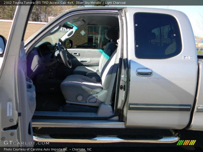 Silver Sky Metallic / Light Charcoal 2002 Toyota Tundra SR5 TRD Access Cab 4x4