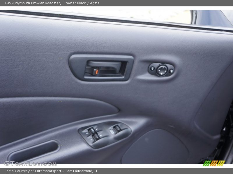 Prowler Black / Agate 1999 Plymouth Prowler Roadster
