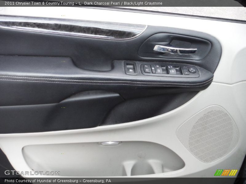 Dark Charcoal Pearl / Black/Light Graystone 2011 Chrysler Town & Country Touring - L