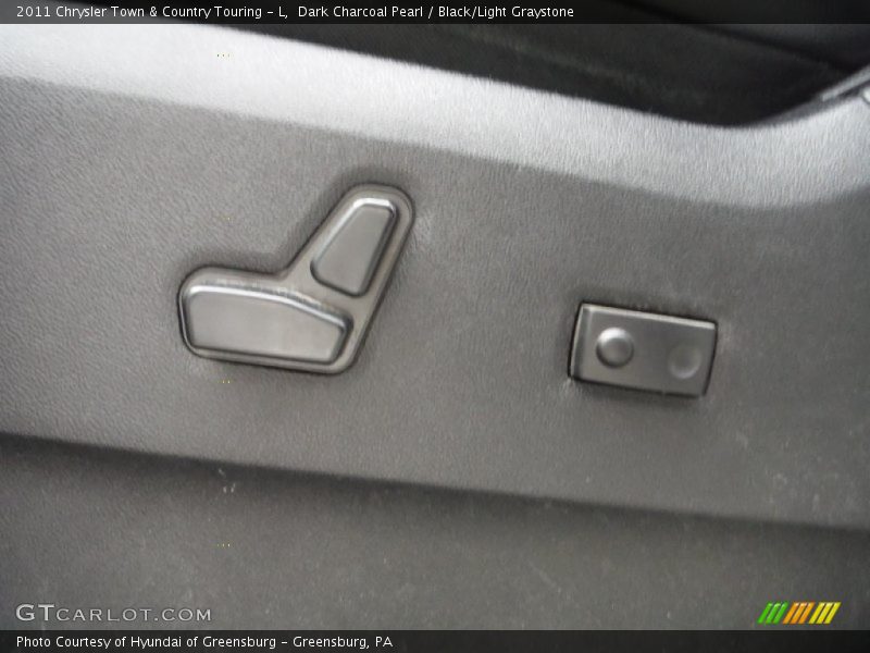 Dark Charcoal Pearl / Black/Light Graystone 2011 Chrysler Town & Country Touring - L