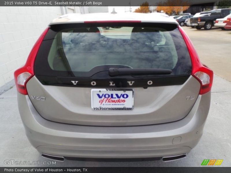 Seashell Metallic / Soft Beige 2015 Volvo V60 T5 Drive-E