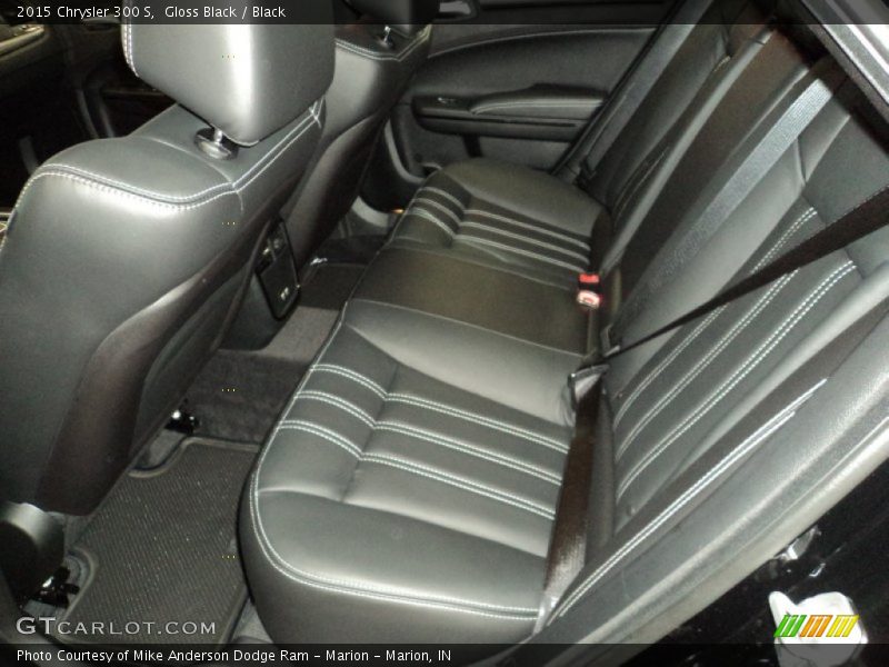 Gloss Black / Black 2015 Chrysler 300 S