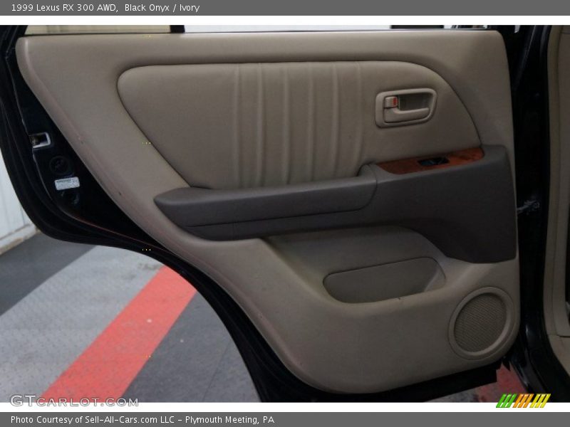 Black Onyx / Ivory 1999 Lexus RX 300 AWD