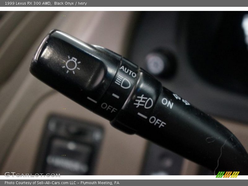 Black Onyx / Ivory 1999 Lexus RX 300 AWD