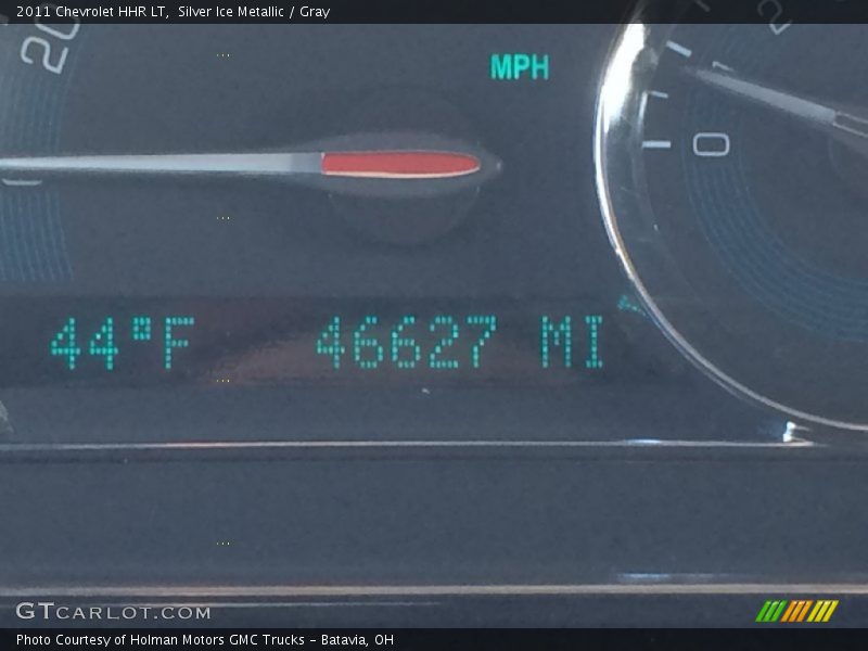 Silver Ice Metallic / Gray 2011 Chevrolet HHR LT