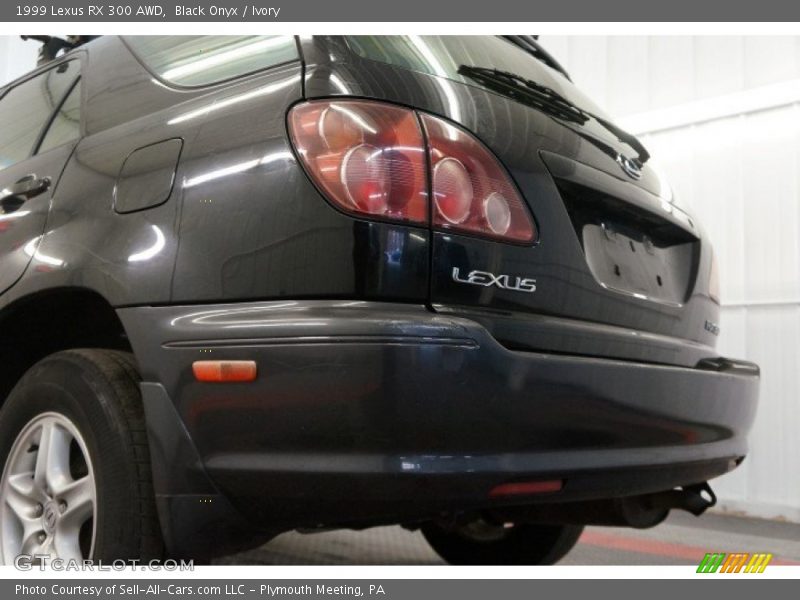 Black Onyx / Ivory 1999 Lexus RX 300 AWD