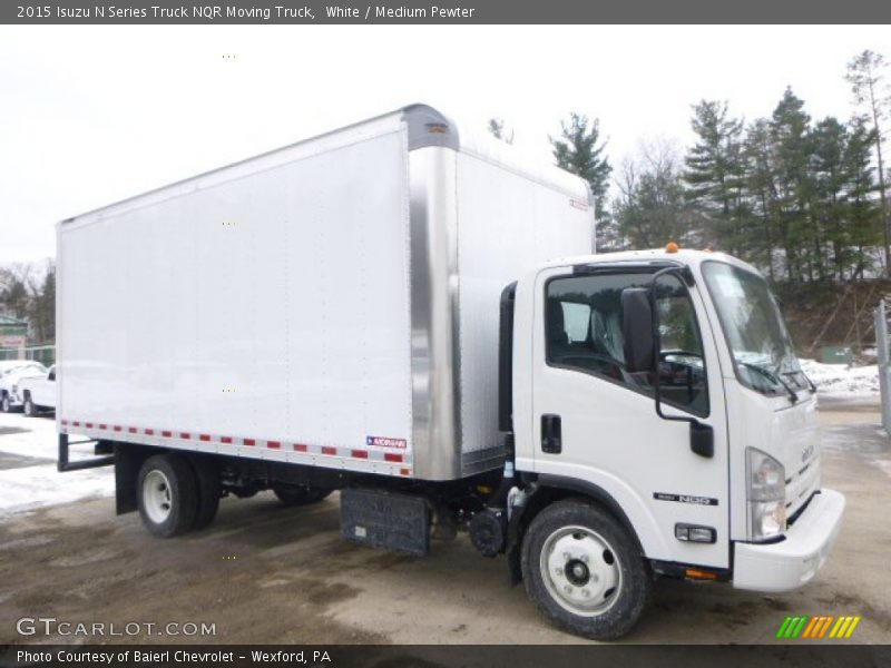 Front 3/4 View of 2015 N Series Truck NQR Moving Truck