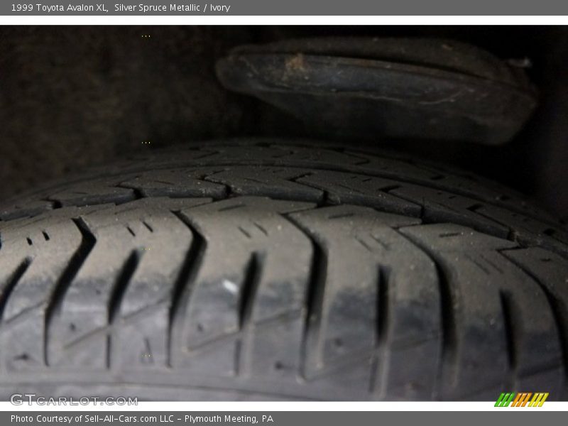 Silver Spruce Metallic / Ivory 1999 Toyota Avalon XL