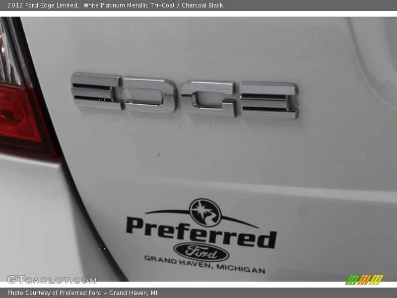 White Platinum Metallic Tri-Coat / Charcoal Black 2012 Ford Edge Limited