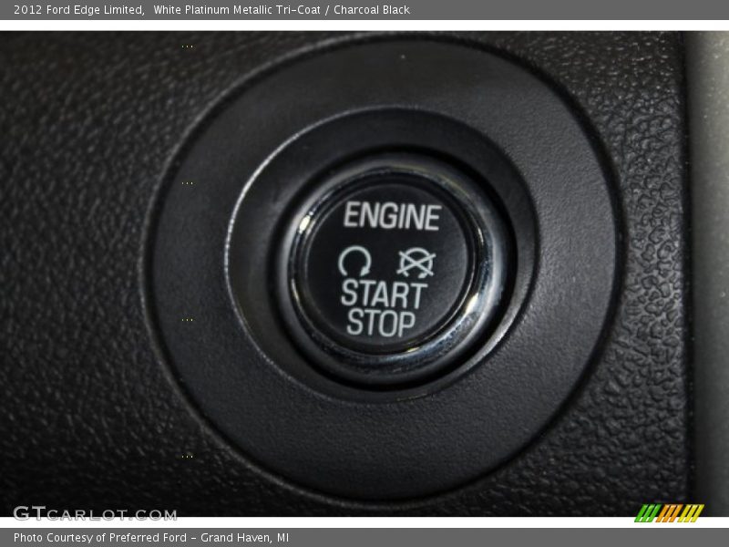 White Platinum Metallic Tri-Coat / Charcoal Black 2012 Ford Edge Limited