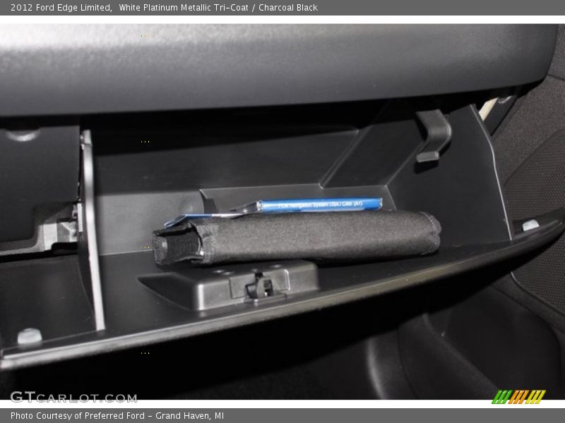 White Platinum Metallic Tri-Coat / Charcoal Black 2012 Ford Edge Limited