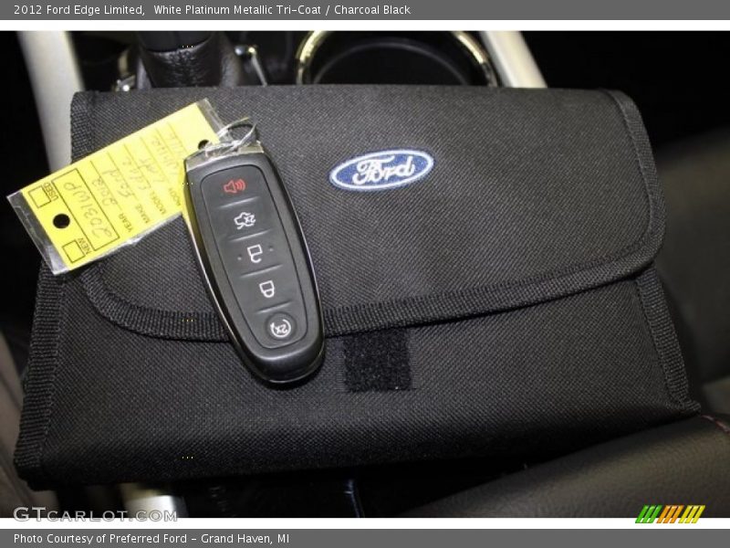 White Platinum Metallic Tri-Coat / Charcoal Black 2012 Ford Edge Limited