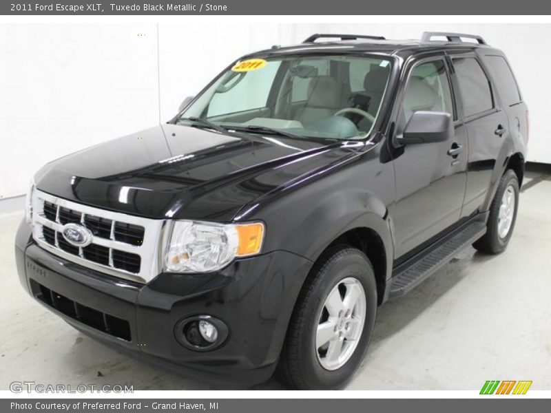 Tuxedo Black Metallic / Stone 2011 Ford Escape XLT