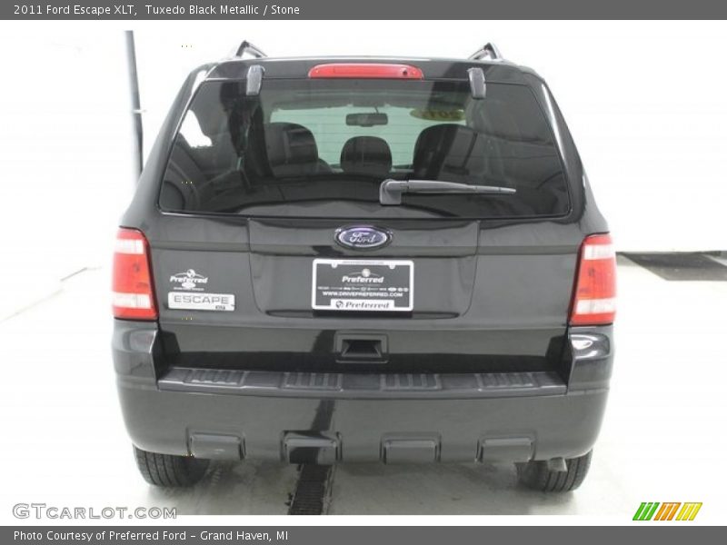 Tuxedo Black Metallic / Stone 2011 Ford Escape XLT