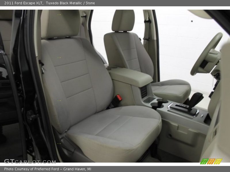 Tuxedo Black Metallic / Stone 2011 Ford Escape XLT