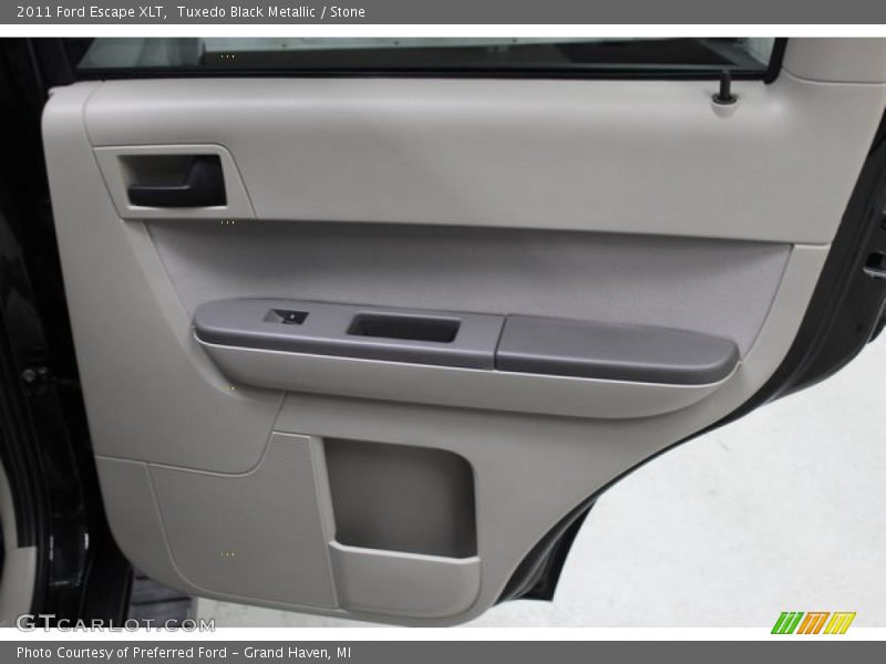 Tuxedo Black Metallic / Stone 2011 Ford Escape XLT