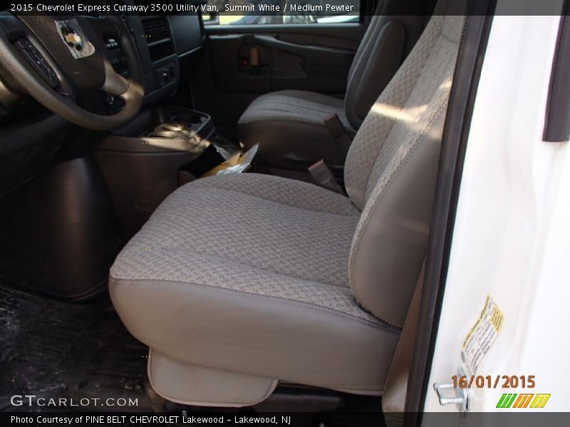 Summit White / Medium Pewter 2015 Chevrolet Express Cutaway 3500 Utility Van