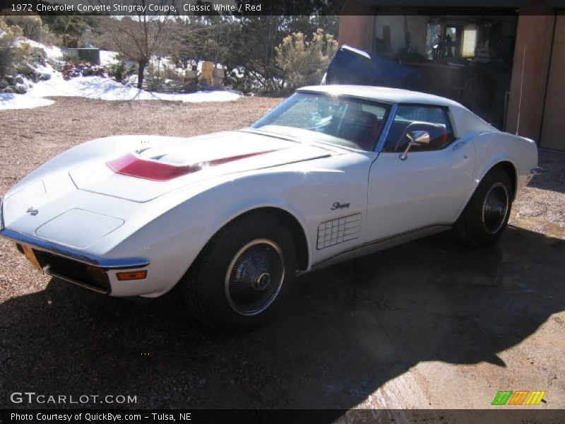 Classic White / Red 1972 Chevrolet Corvette Stingray Coupe