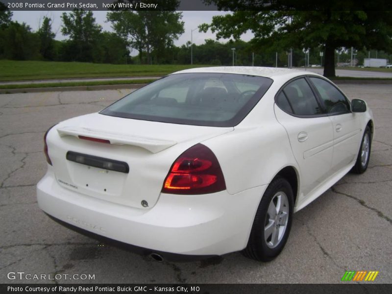 Ivory White / Ebony 2008 Pontiac Grand Prix Sedan