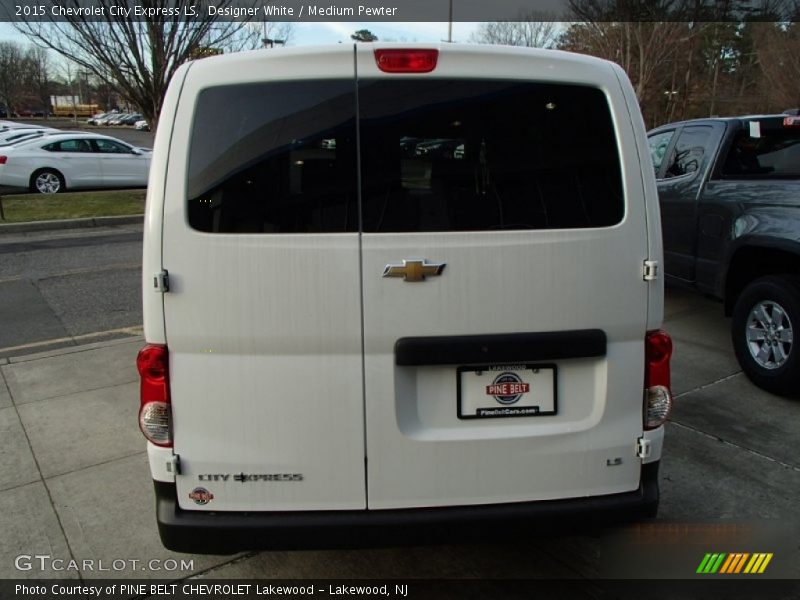 Designer White / Medium Pewter 2015 Chevrolet City Express LS