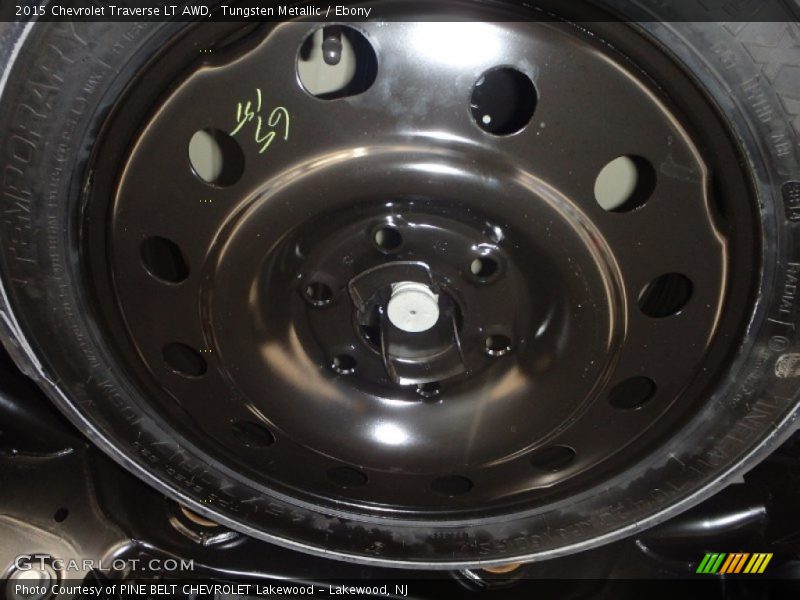 Tungsten Metallic / Ebony 2015 Chevrolet Traverse LT AWD