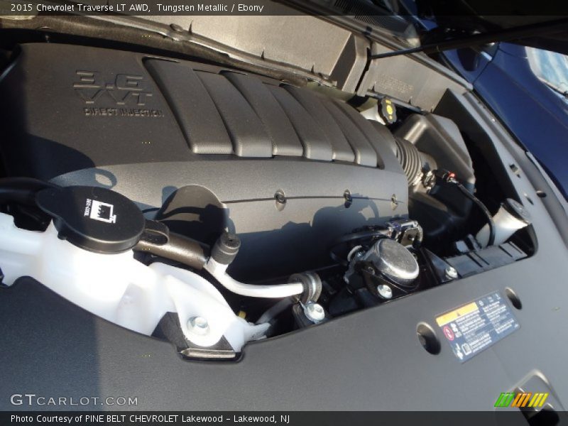 Tungsten Metallic / Ebony 2015 Chevrolet Traverse LT AWD