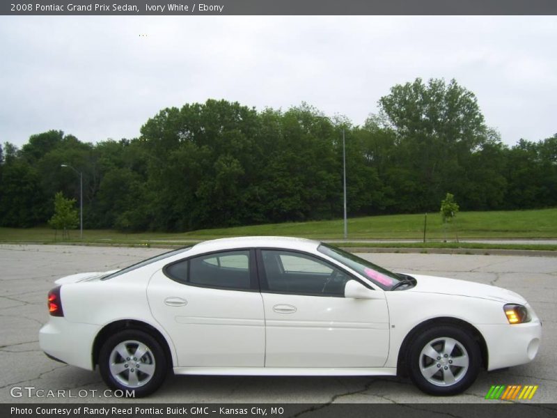 Ivory White / Ebony 2008 Pontiac Grand Prix Sedan