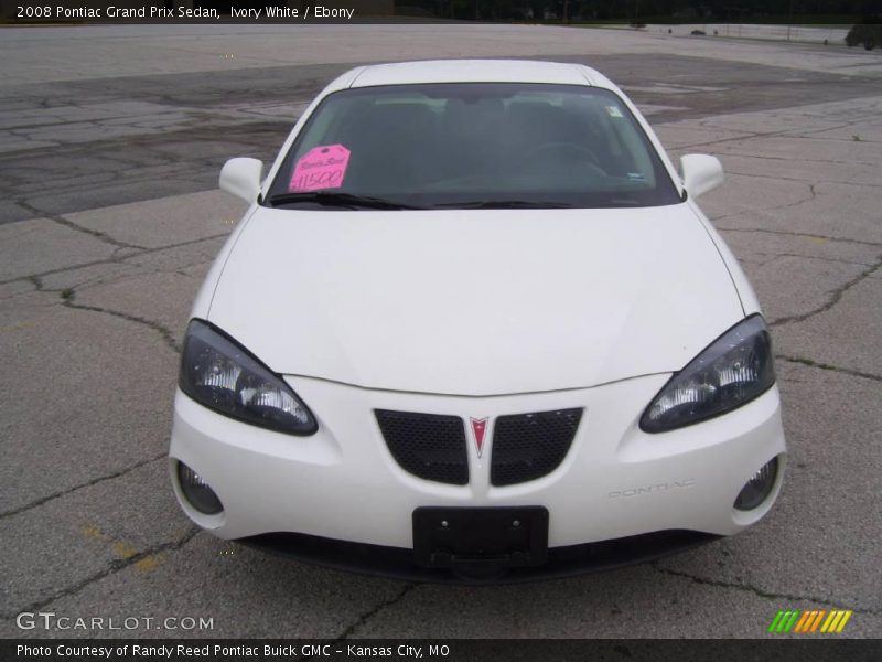 Ivory White / Ebony 2008 Pontiac Grand Prix Sedan