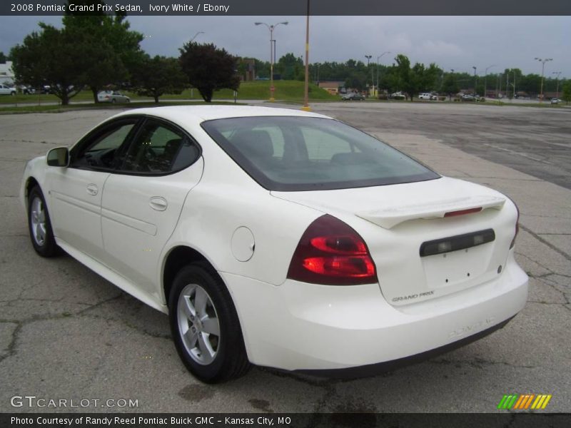 Ivory White / Ebony 2008 Pontiac Grand Prix Sedan